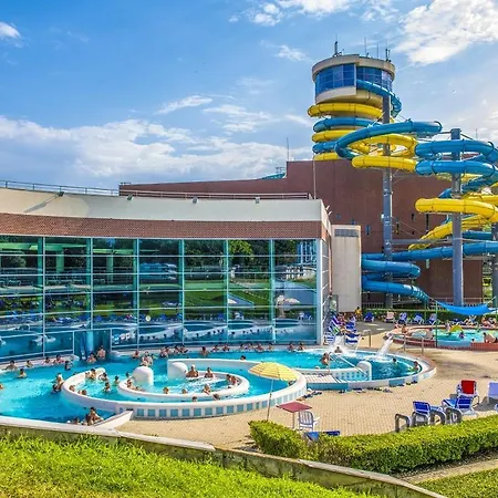 Szandi Belvarosi Lägenhet Szeged