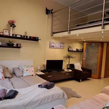 Szandi Belvarosi Apartment