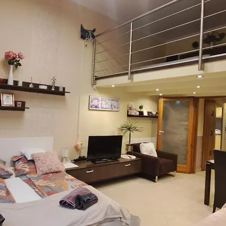 Szandi Belvarosi Apartment